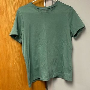 LL Bean short-sleeved cotton t-shirt, size Large